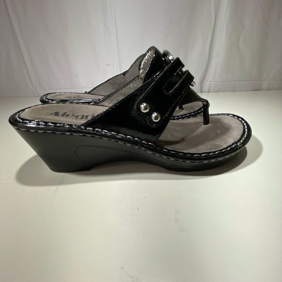 Alegria Black Patent Leather Thong Slip On Sandals Womens Sz 37 EU Style LOL-101 - Picture 4 of 7